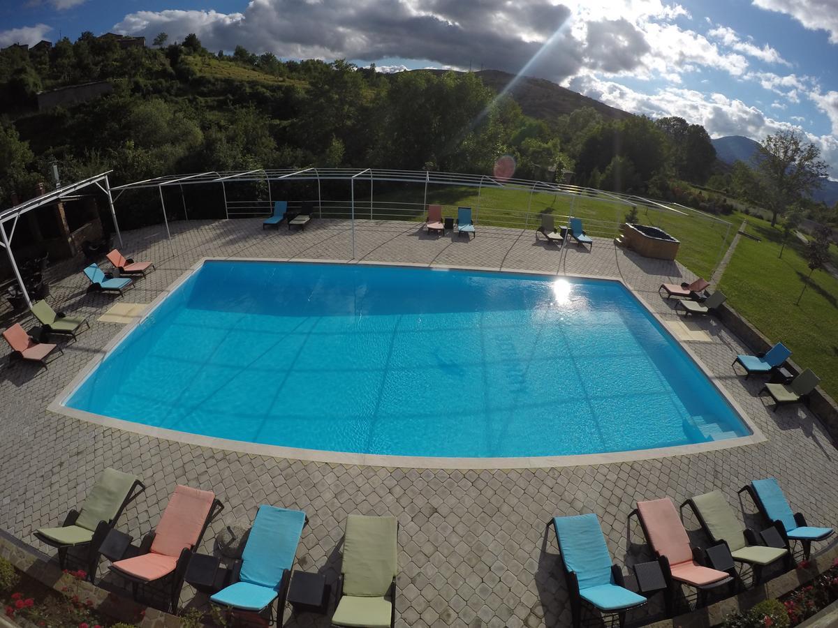 Johnny Hotel Kamenice Exteriör bild